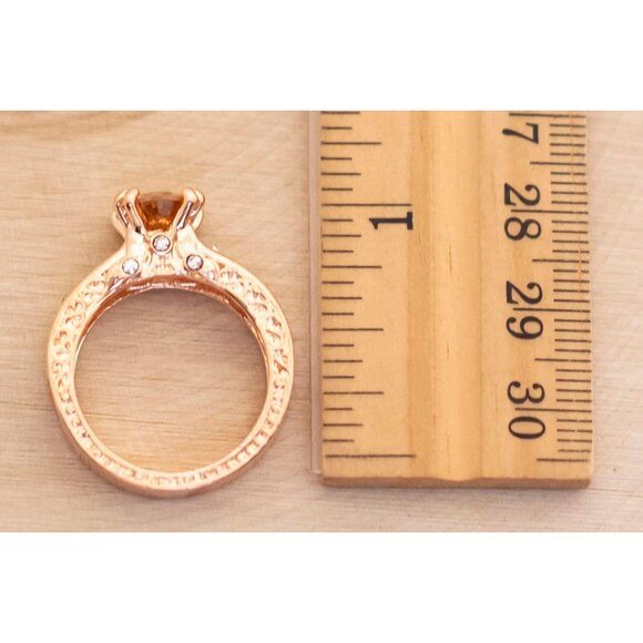 Size 8 Vintage Little Golden Princess Ring, B7 - Picture 3 of 3
